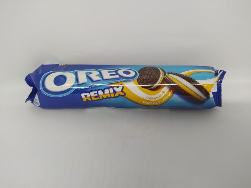 Oreo Remix vaníliaízű és karamellízű töltelékkel töltött kakaós keksz 157 g