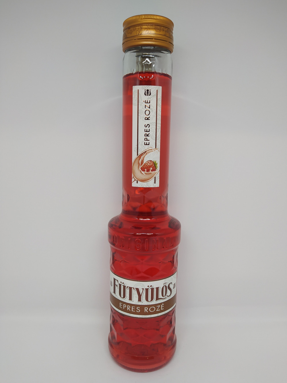 Fütyülős Epres Rozé 0.5L (30%)